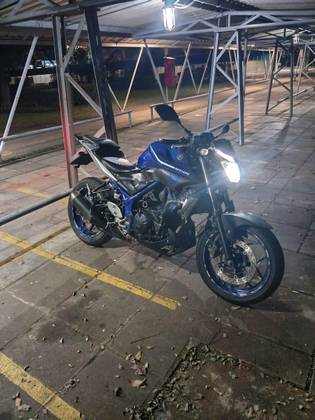 YAMAHA MT-03 YAMAHA MT-03
